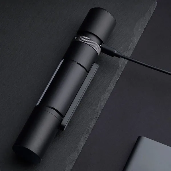 چراغ قوه چندکاره شیائومی مدل MJSDT001QW با نور مهتابی